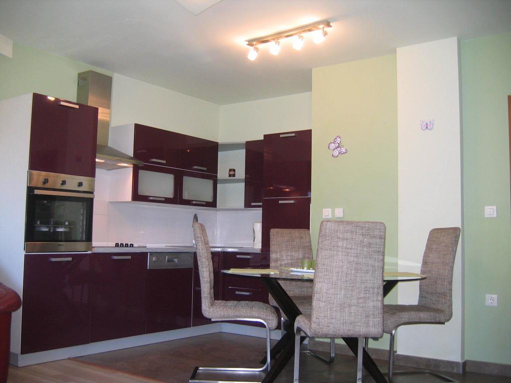 Apartment Cvjetna Rijeka Værelse billede